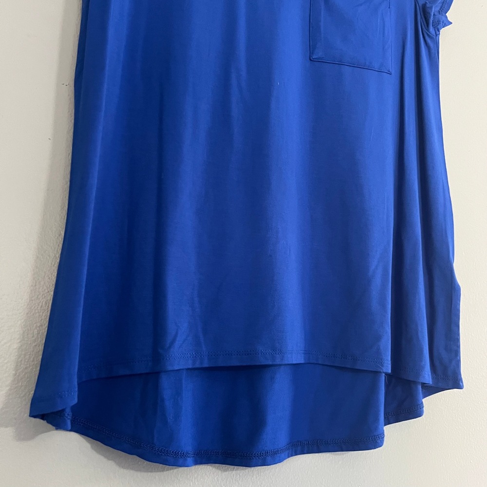 Cable & Gauge Royal Blue V-Neck Pocket Tee High-Low Hem Medium cobalt basics - Picture 2 of 10